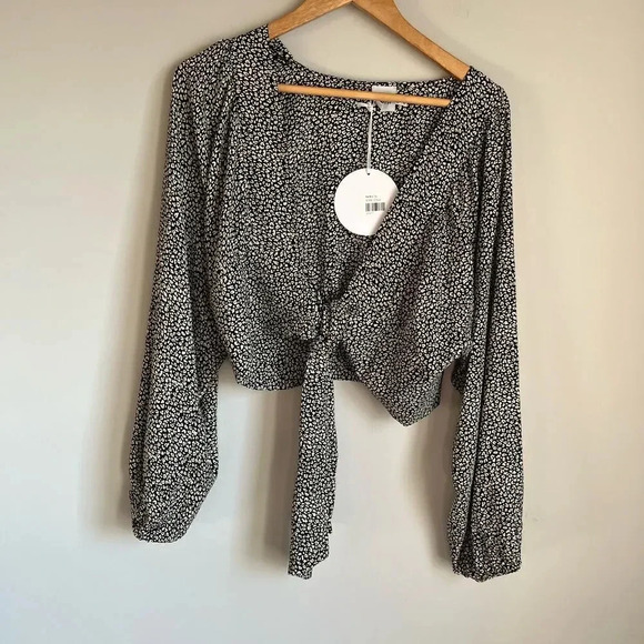 NWT Princess Polly NEW MOOD TOP BLACK - Picture 3 of 5